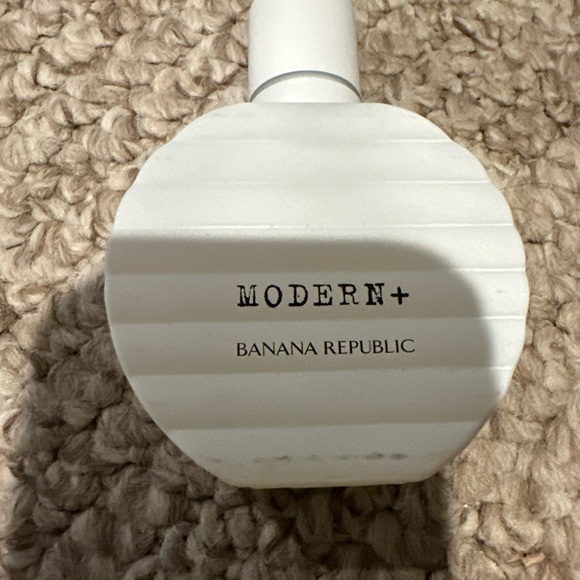 Banana Republic New In Box Modern Perfume - Picture 7 of 8